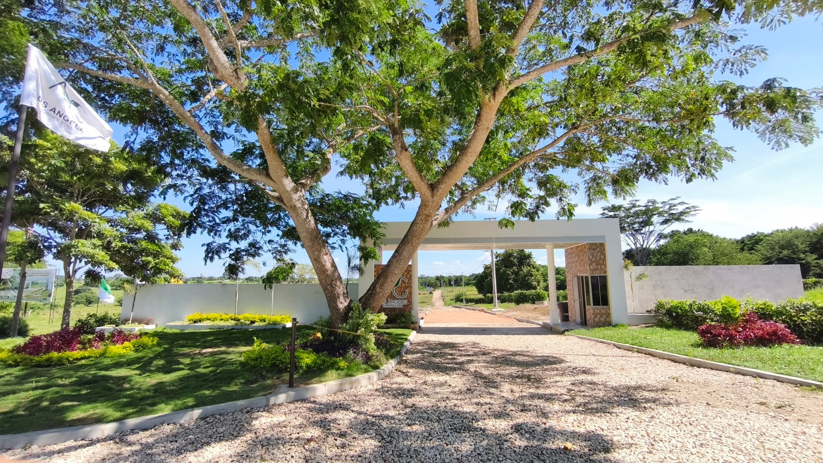 Portería Principal Los Ángeles Campestre